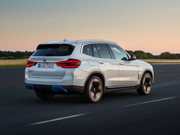 BMW iX3 Heck