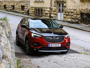 Opel Grandland X Hybrid4 Ultimate Front