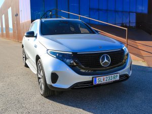 Mercedes EQC 400 4Matic Front