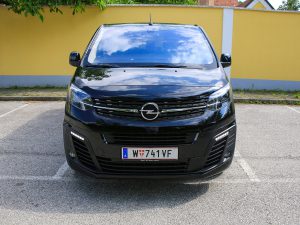 Opel Zafira Life Front