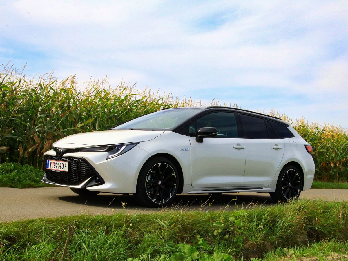 Toyota Corolla TS GR-S Front