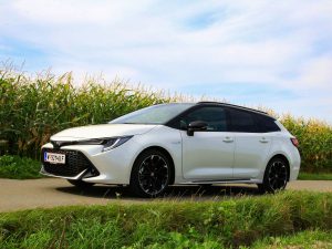 Toyota Corolla TS GR-S Front