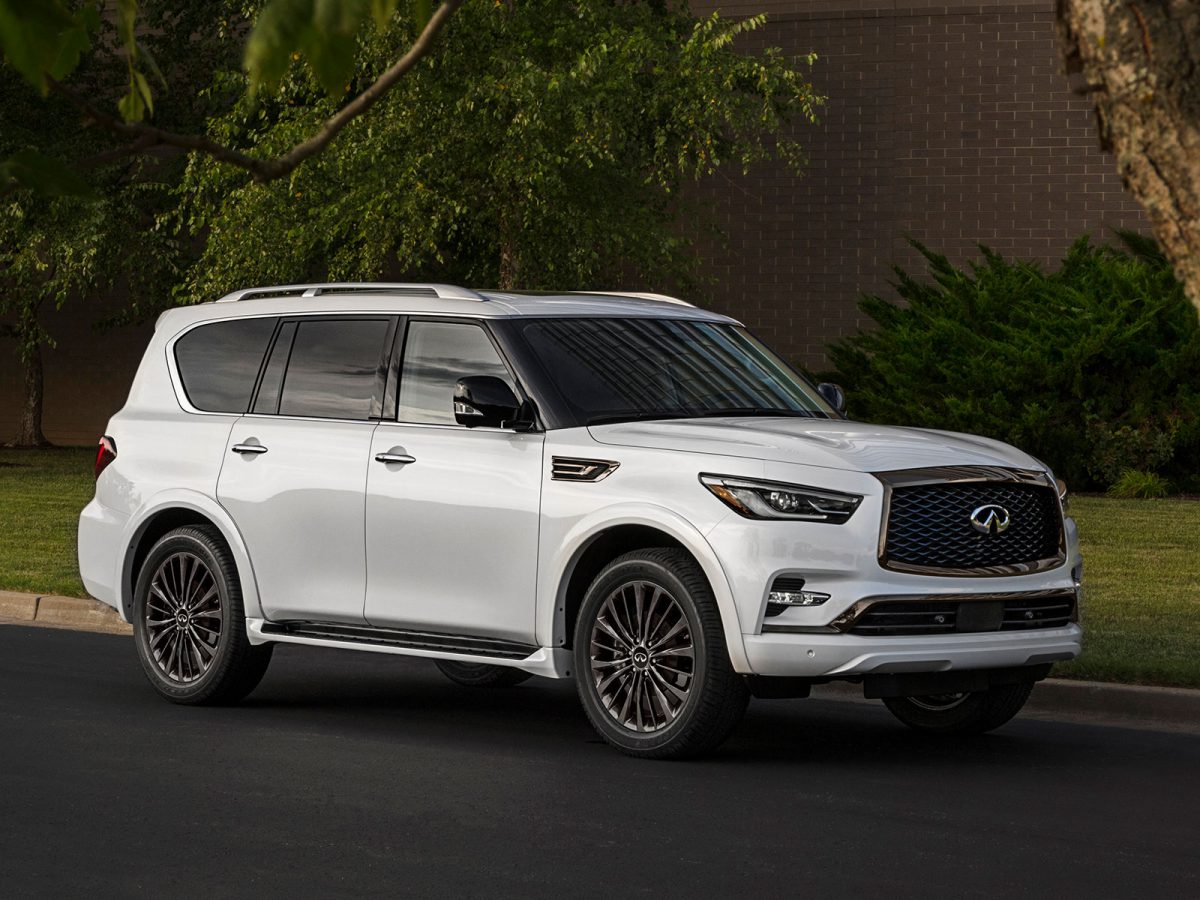 Infiniti QX80 2021 01