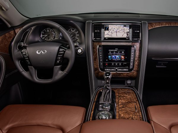 Infiniti QX80 2021 03