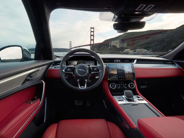 Jaguar F Pace 2020 06
