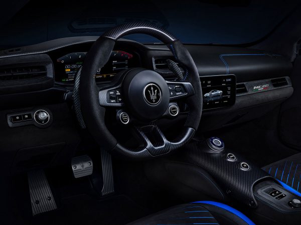 Maserati MC20 2020 04
