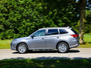 Mitsubishi Outlander Diamond PHEV Seite