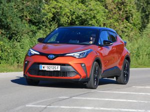 Toyota C-HR Front