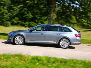 Skoda Superb Combi iV Seite