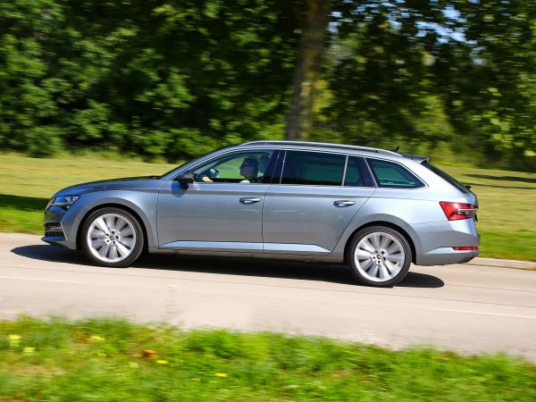 Skoda Superb Combi iV Seite