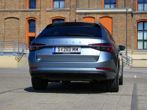 Skoda Superb Combi iV Heck