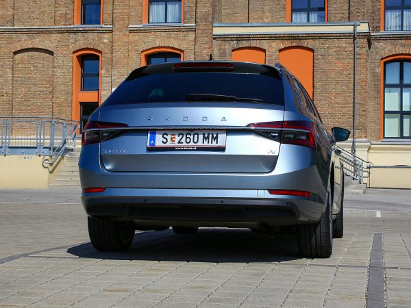 Skoda Superb Combi iV Heck