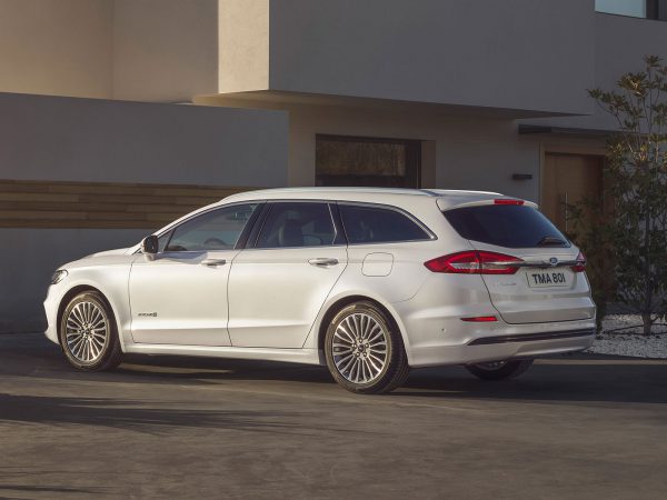 2019FordMondeo Hybrid 06
