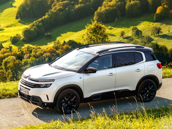 Citroen C5 AIRCROSS HYBRID Oktober 2020 201009 H H3089