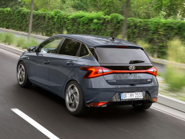 Hyundai i20 Premiere 2020 02