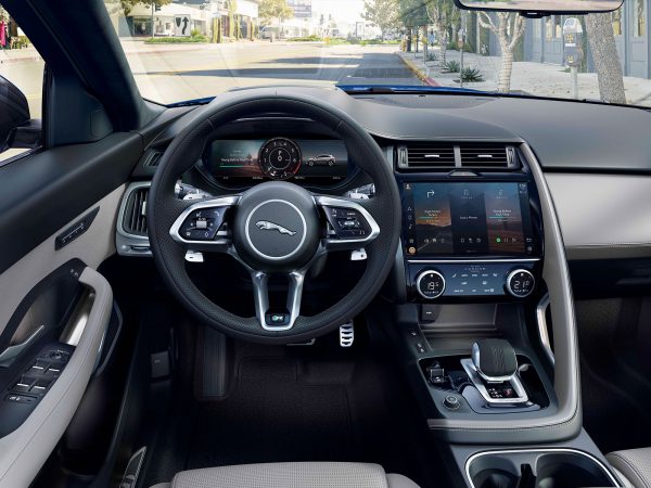 Jaguar E Pace 2020 04