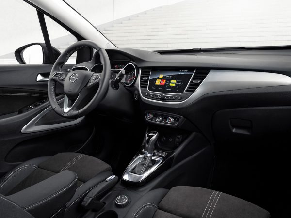 Opel Crossland 2020 03