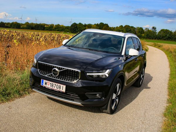 Volvo XC40 T2 Front