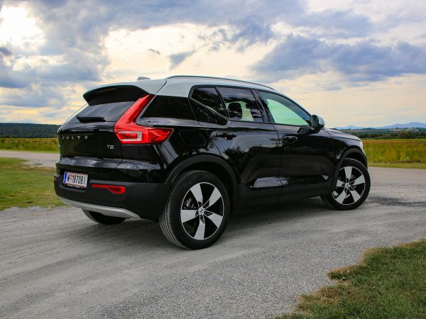 Volvo XC40 T2 Heck