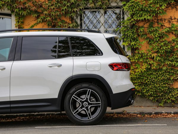 Mercedes GLB Seite