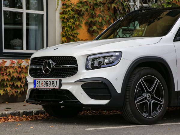 Mercedes GLB Front