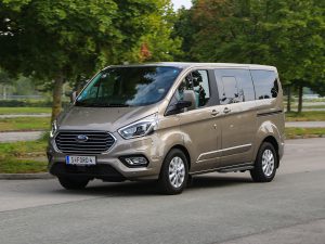 Ford Tourneo Custom PHEV Front