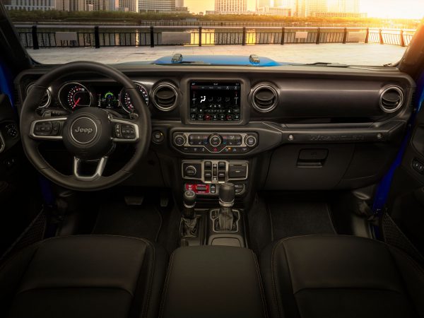 Jeep Wrangler Rubicon V8 2020 04