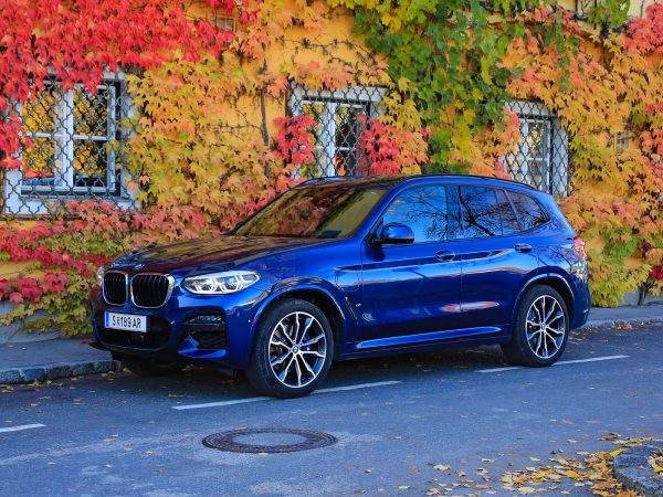 BMW X3 xDrive 30e Front