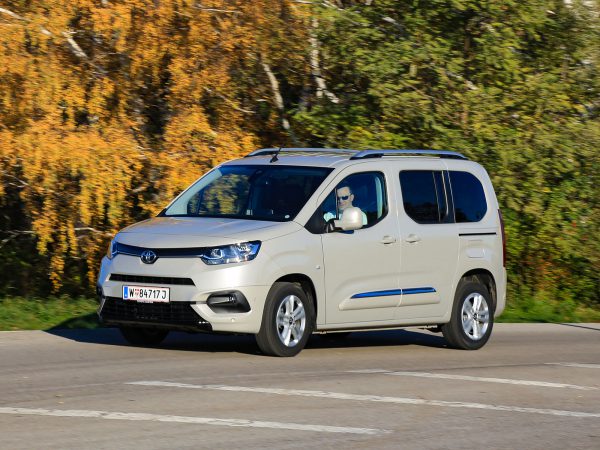 Toyota Proace City Verso Front