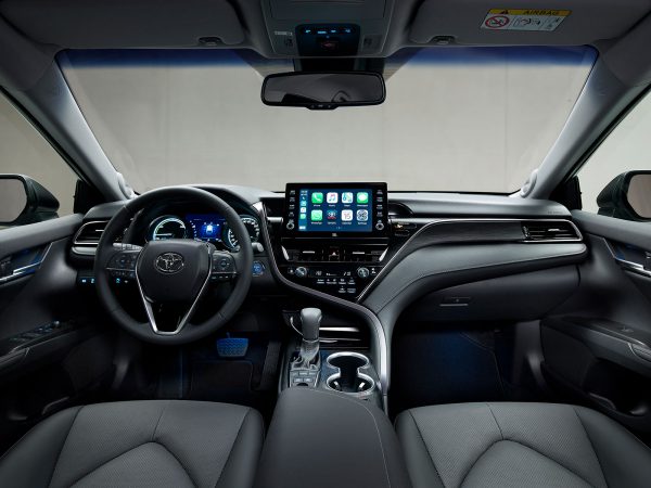Toyota Camry 2021 03