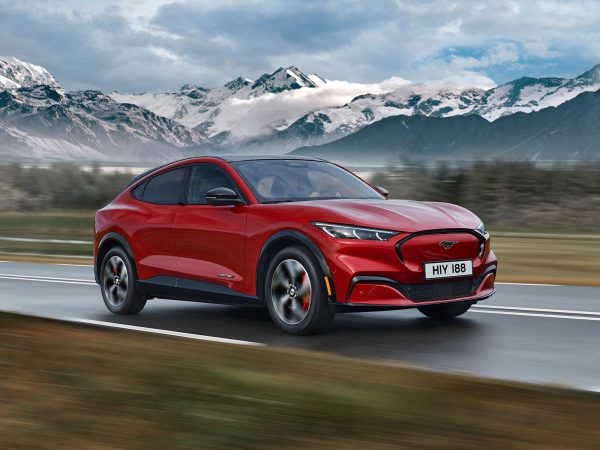 2020 FORD MACH E AWD 23