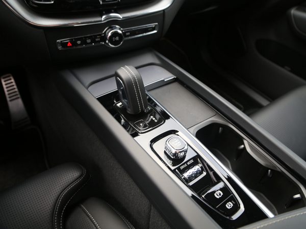 Volvo XC60 T66 AWD Recharge R-Design