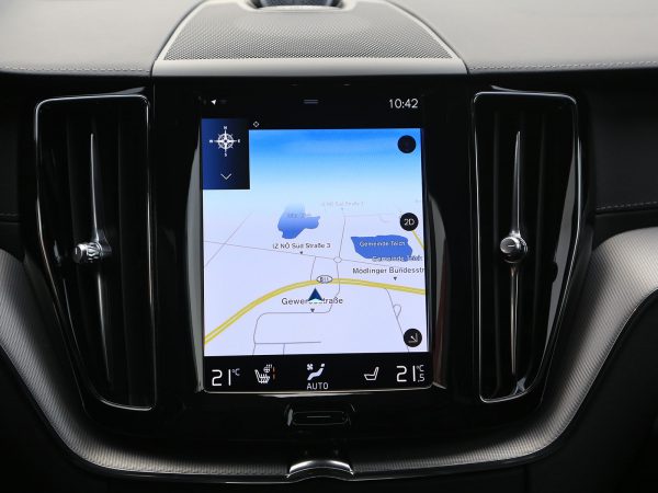 Volvo XC60 T66 AWD Recharge R-Design