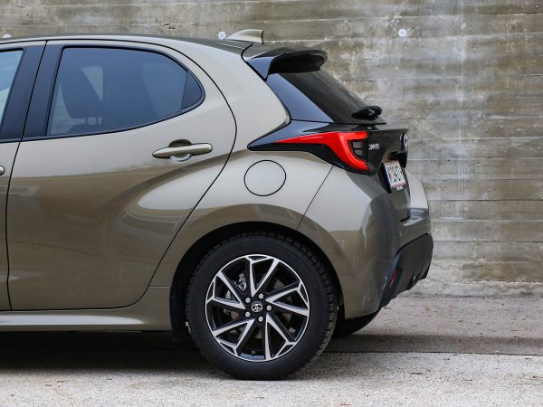Toyota Yaris 1,5 Hybrid Design