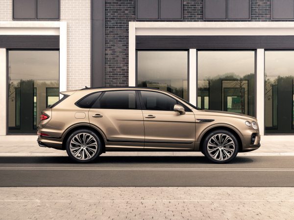 Bentley Bentayga Hybrid 2021 04