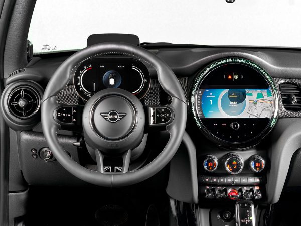 Mini Facelift 2021 04