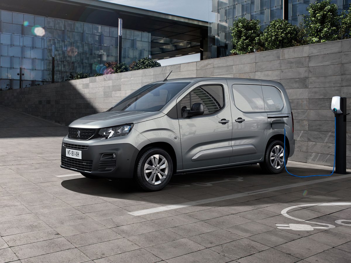 Peugeot_Partner_Electric_2021_01 AutoGuru.at