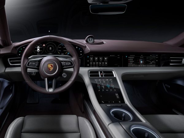 Porsche Tacan 03
