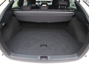 Toyota Prius 1,8 Hybrid E-four Lounge