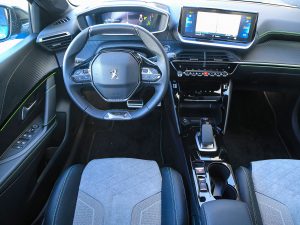 Peugeot e-208 GT