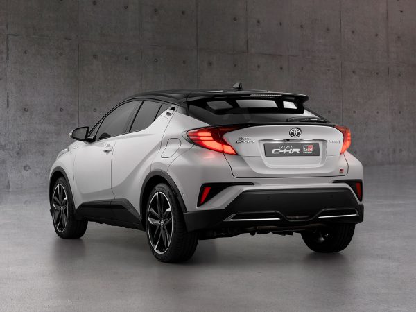 Toyota CHR GR Sport 2021 02