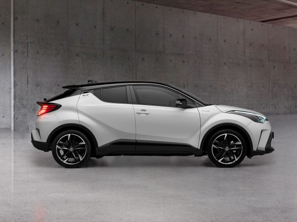 Toyota CHR GR Sport 2021 03