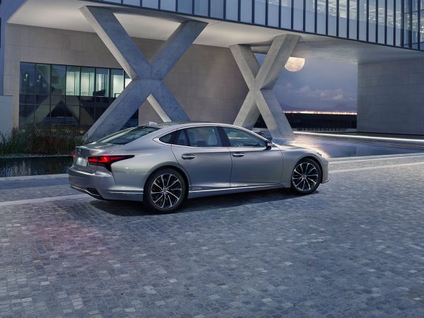 Lexus LS Fahrkomfort 22