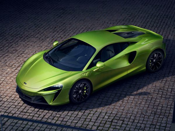 McLaren Artura 2021 05