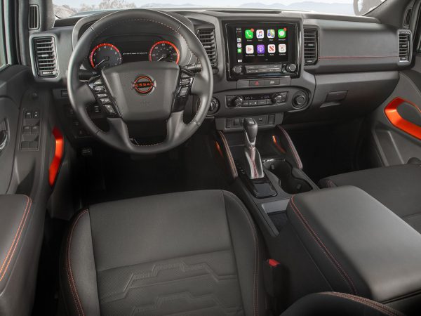 Nissan Frontier 2021 04