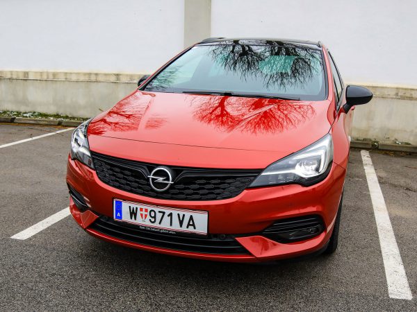 Opel Astra Ultimate Sports Tourer 1,5 CDTI AT