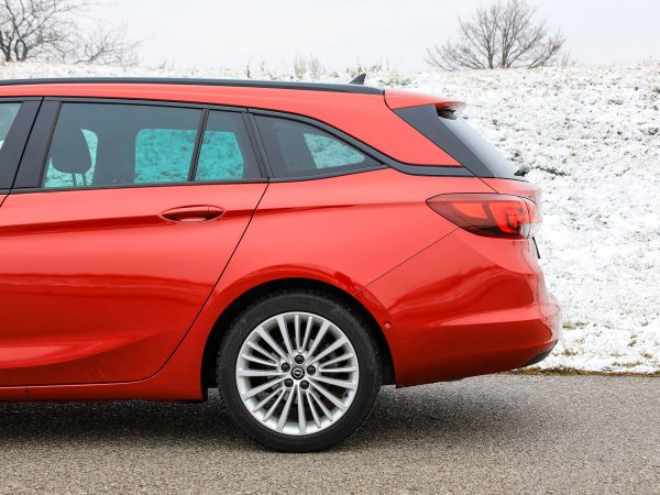 Opel Astra Ultimate Sports Tourer 1,5 CDTI AT
