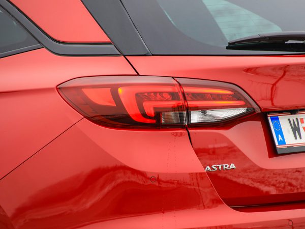 Opel Astra Ultimate Sports Tourer 1,5 CDTI AT