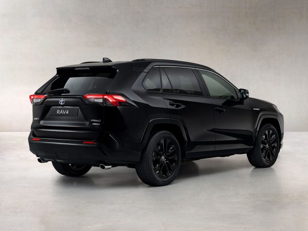 Toyota RAV4 Black Edition 2