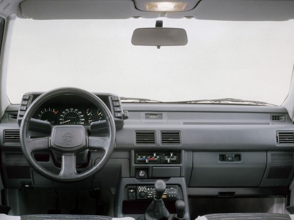 12 Opel Frontera A 3118